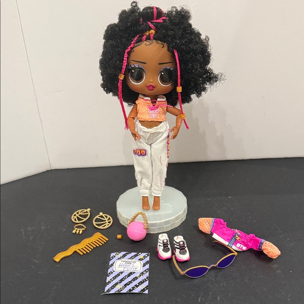 L.O.L. Surprise! Tweens Fashion Doll Hoops Cutie